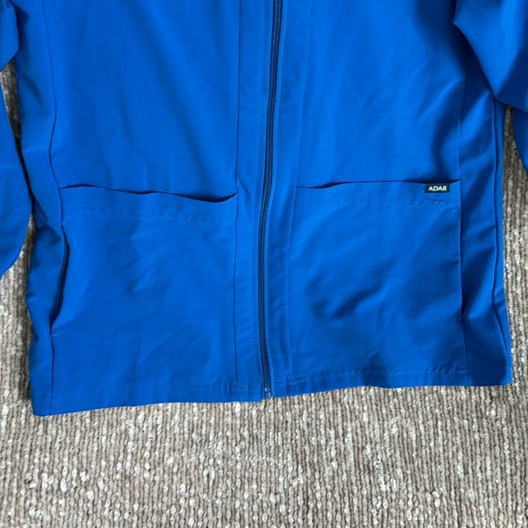 Scrub jacket - Picture 3 of 4